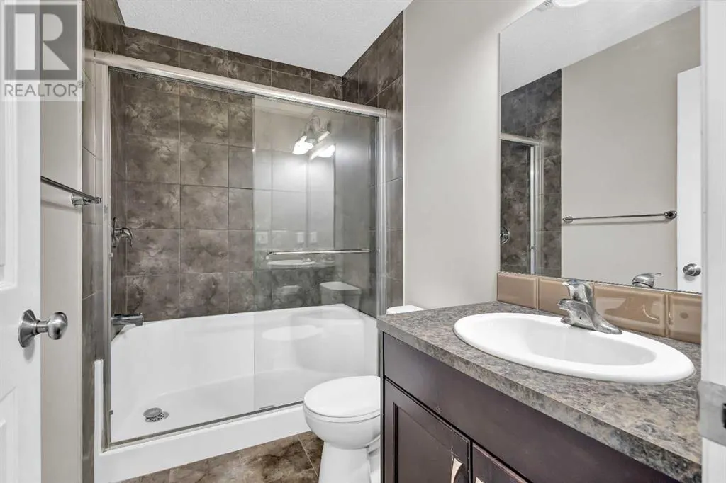 25 cityscape Row NE