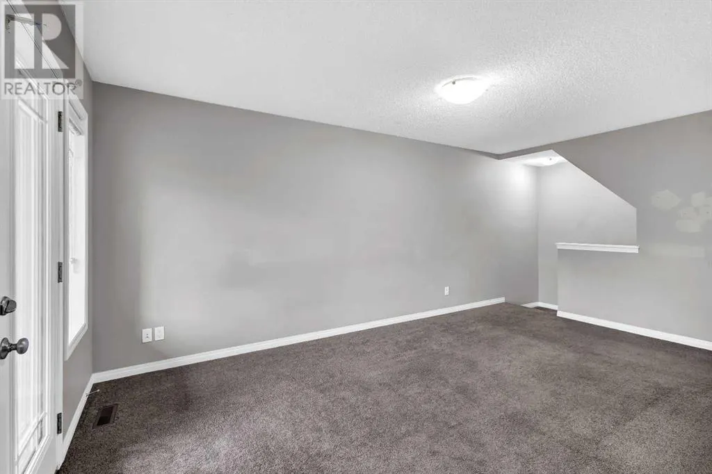 25 cityscape Row NE