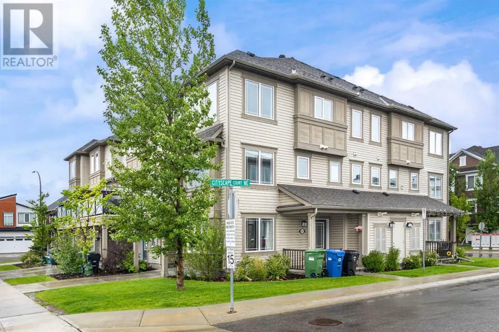 25 cityscape Row NE