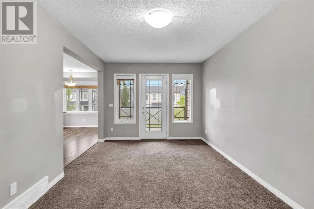 25 cityscape Row NE