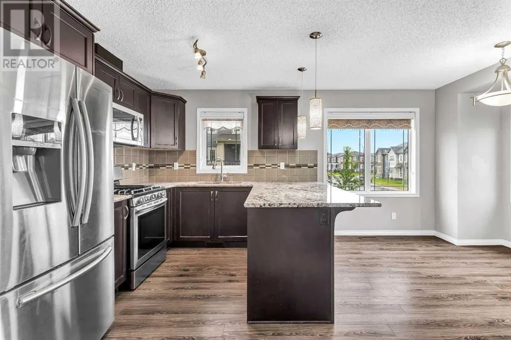 25 cityscape Row NE