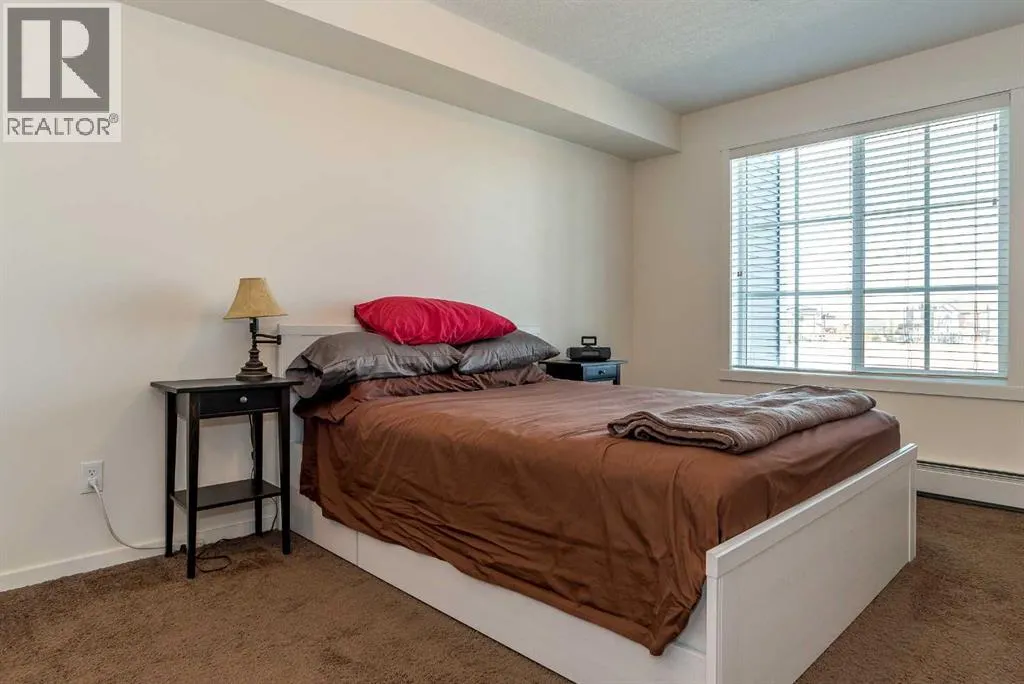 1208, 99 Copperstone Park SE