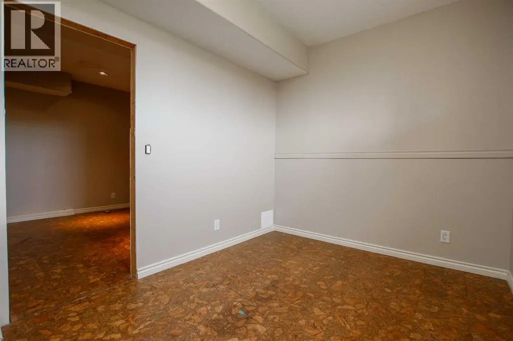 60 Dentoom Close