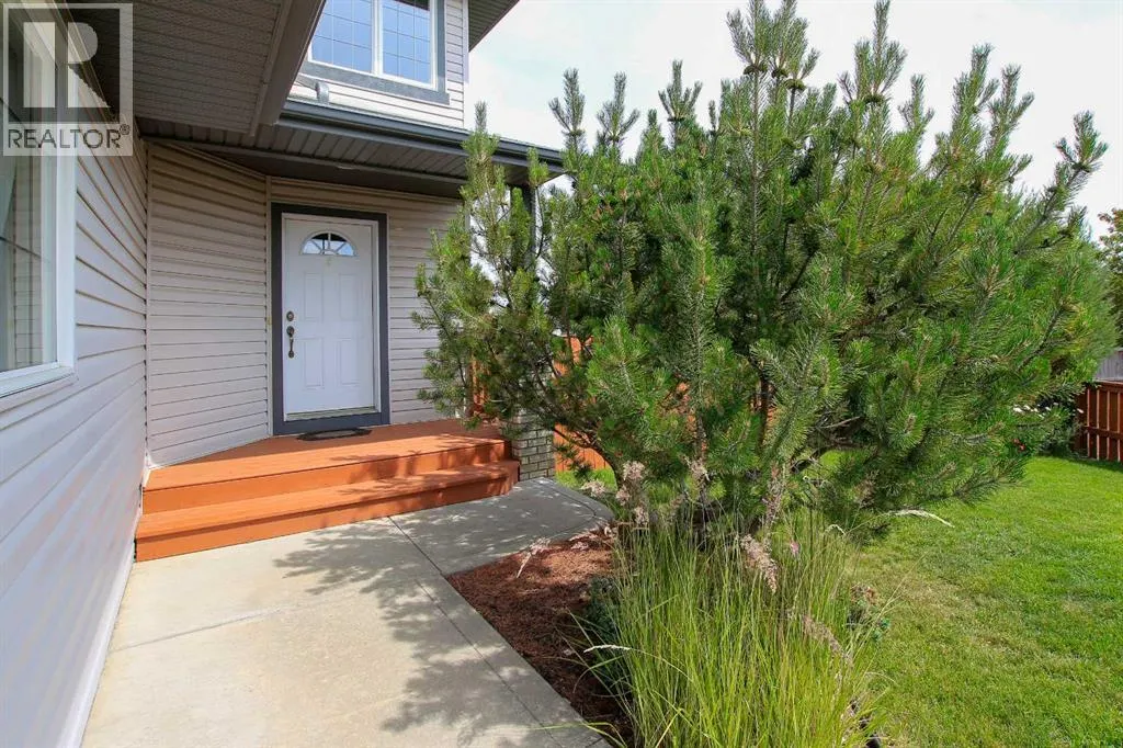 60 Dentoom Close