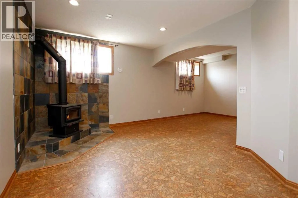 60 Dentoom Close