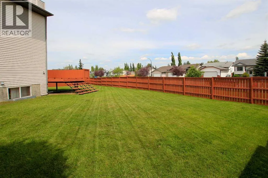 60 Dentoom Close