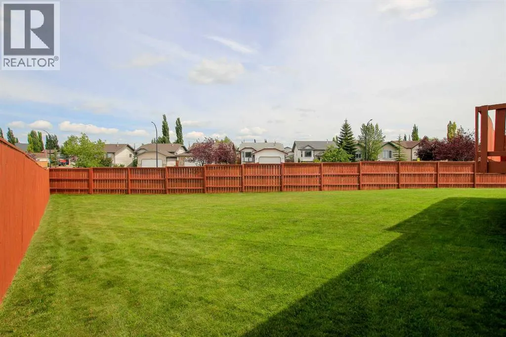 60 Dentoom Close