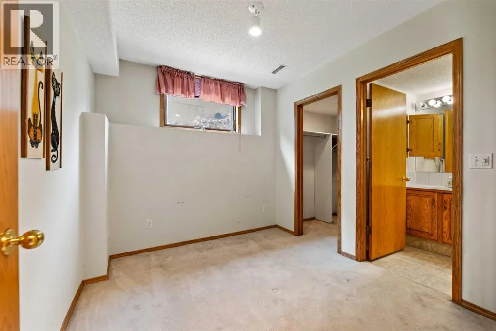 185 Lakeside Greens Drive