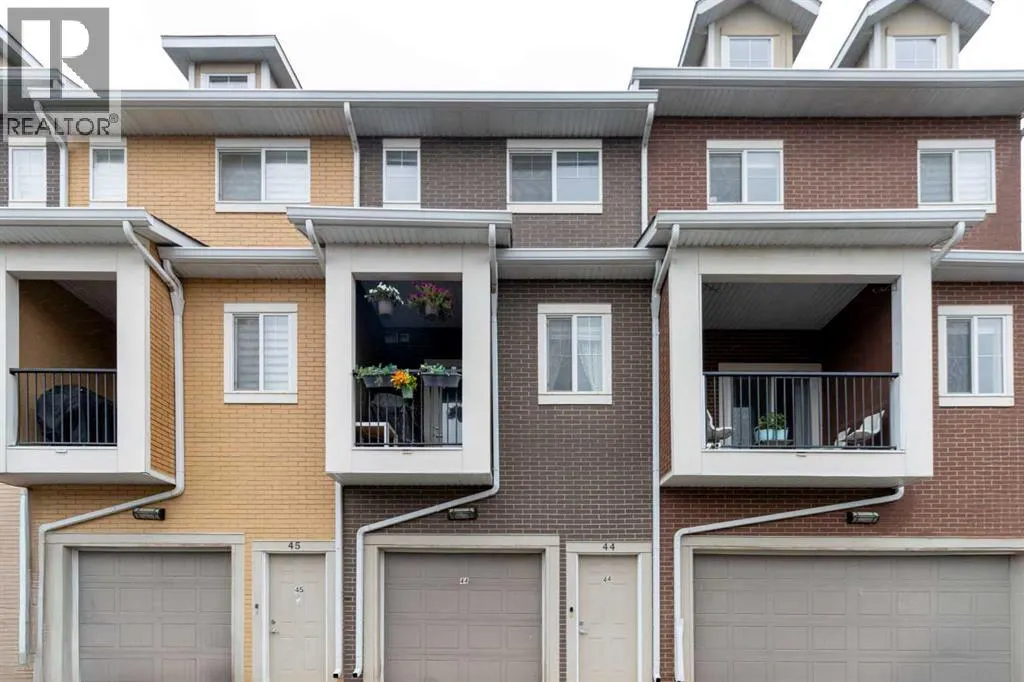 44, 248 Kinniburgh Boulevard