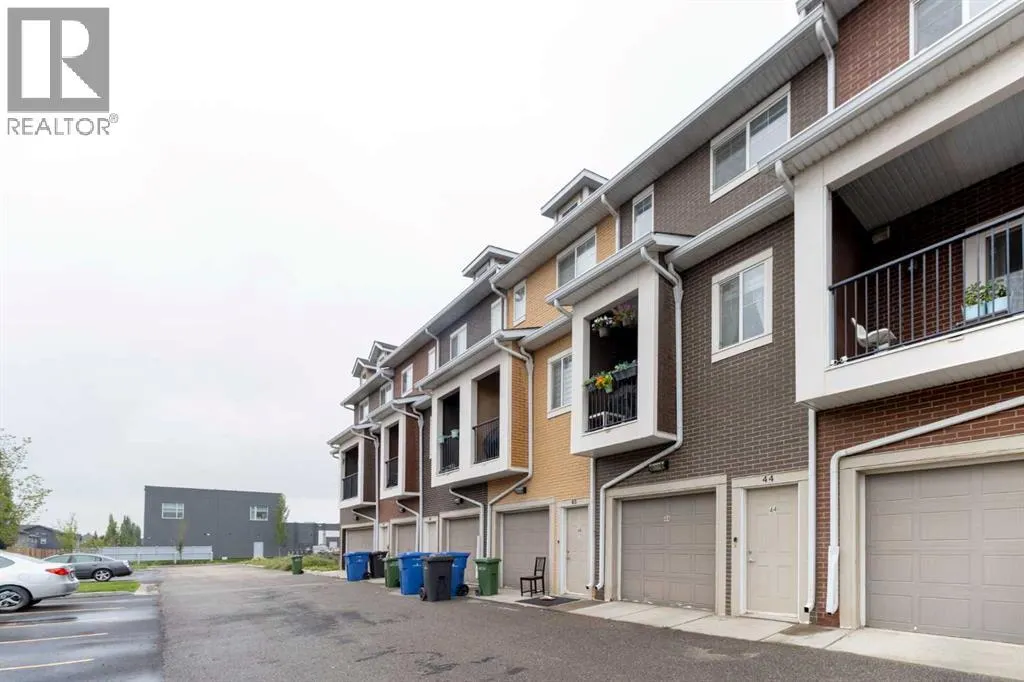 44, 248 Kinniburgh Boulevard