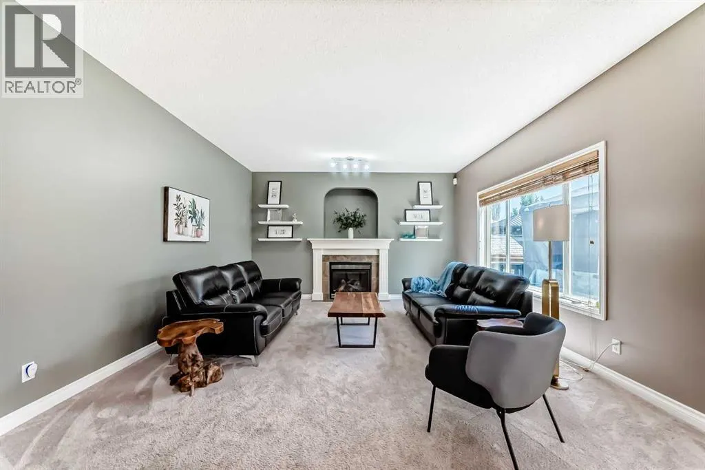 120 Oakmere Way