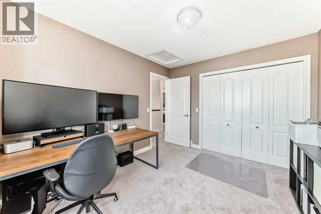 120 Oakmere Way