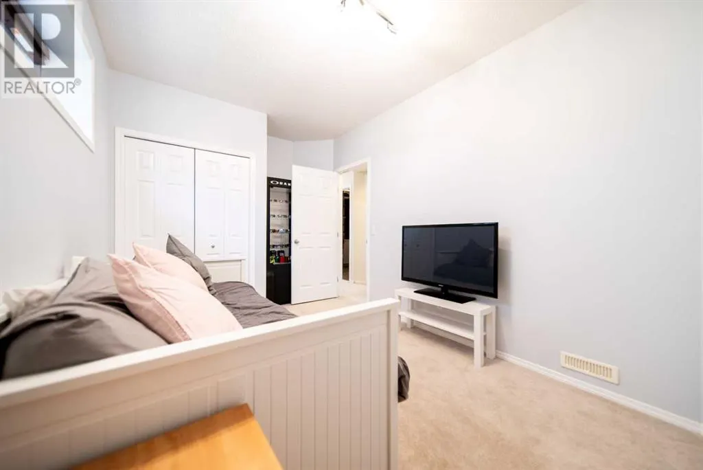184 Copperstone Gardens SE