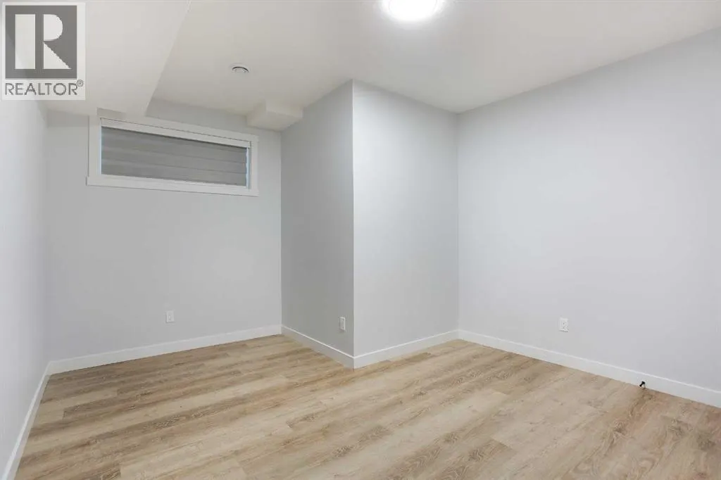 200 Homestead Grove NE