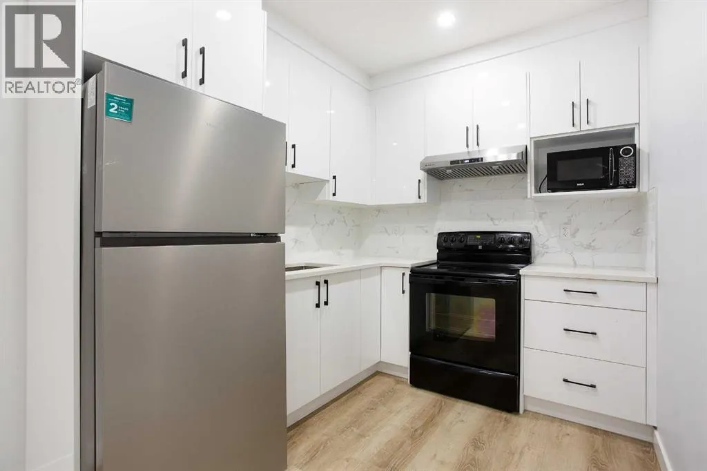 200 Homestead Grove NE