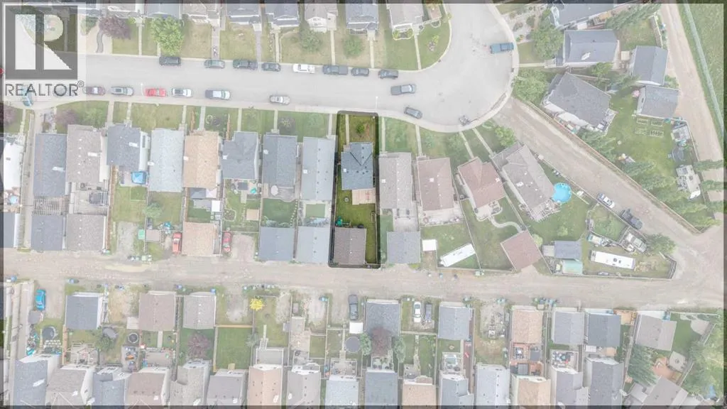 186 Cranberry Close SE
