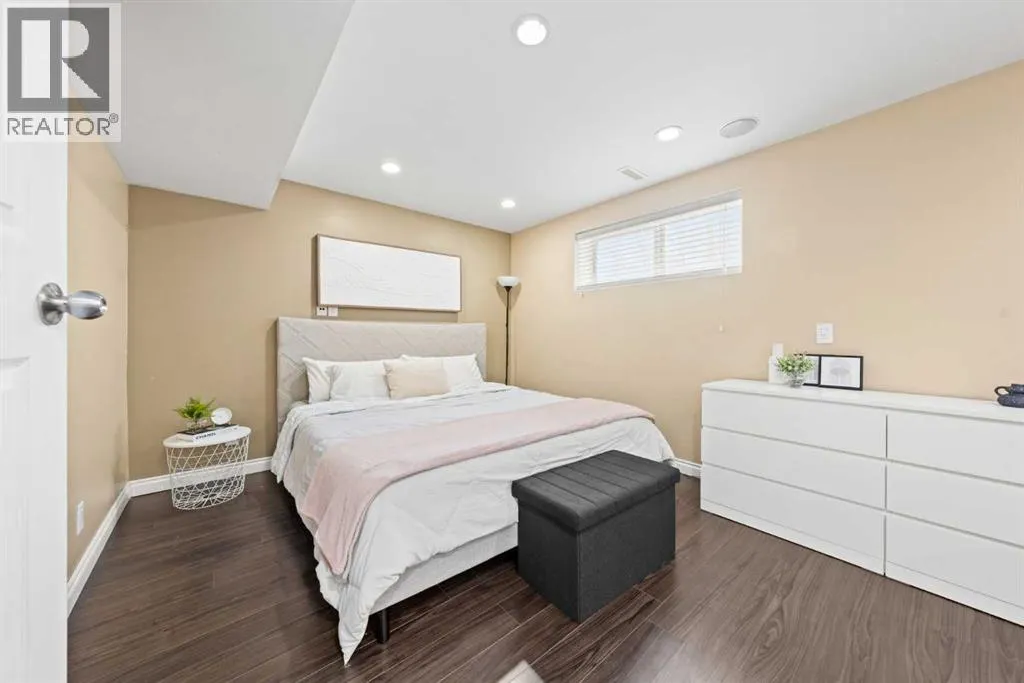186 Cranberry Close SE