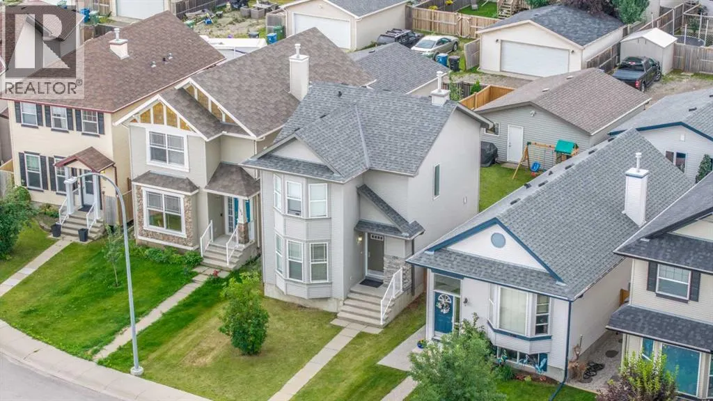 186 Cranberry Close SE
