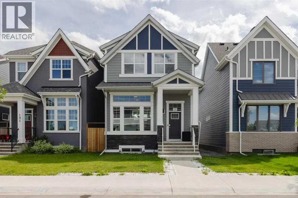 190 Magnolia Square SE
