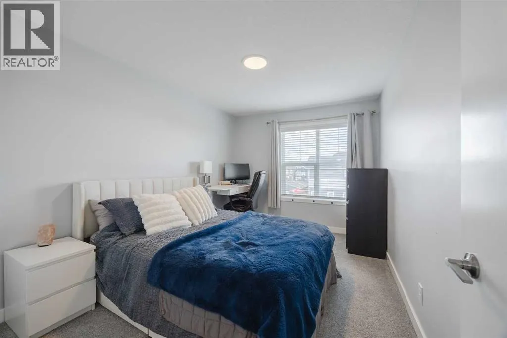 190 Magnolia Square SE