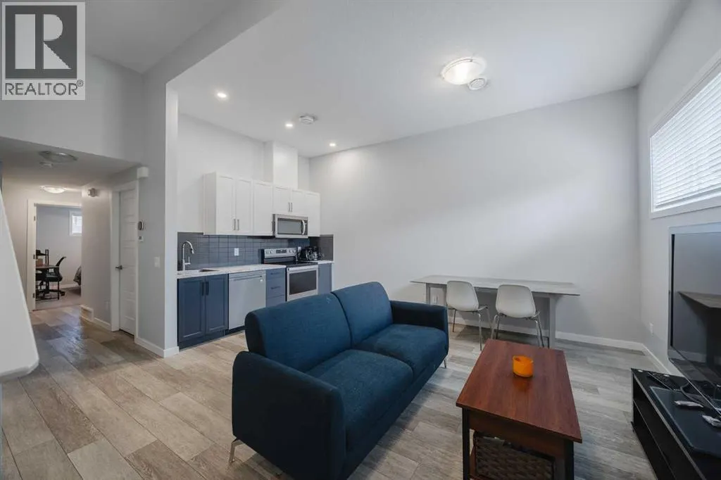 190 Magnolia Square SE