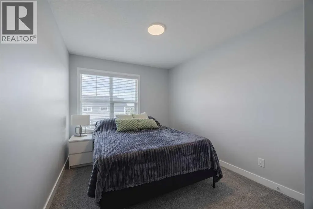 190 Magnolia Square SE