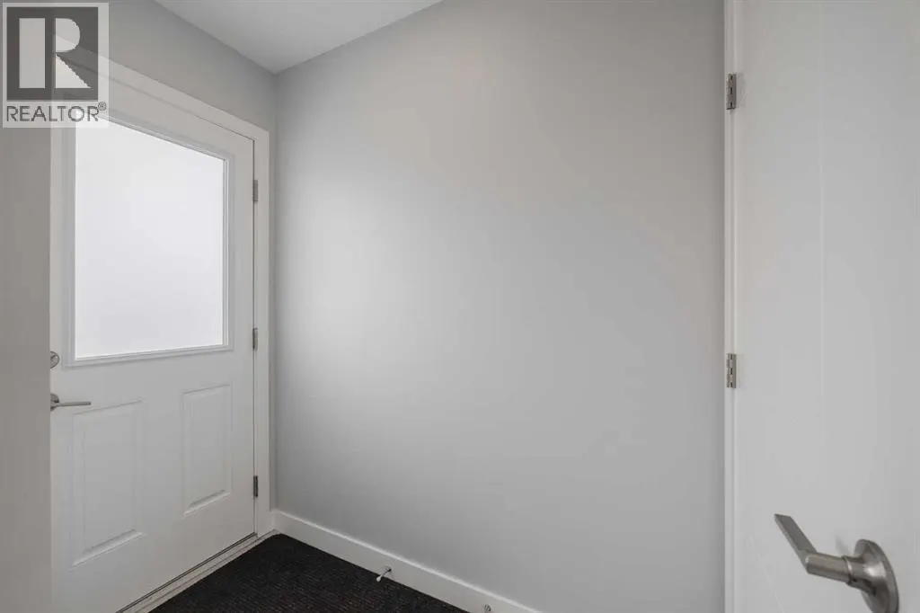 190 Magnolia Square SE