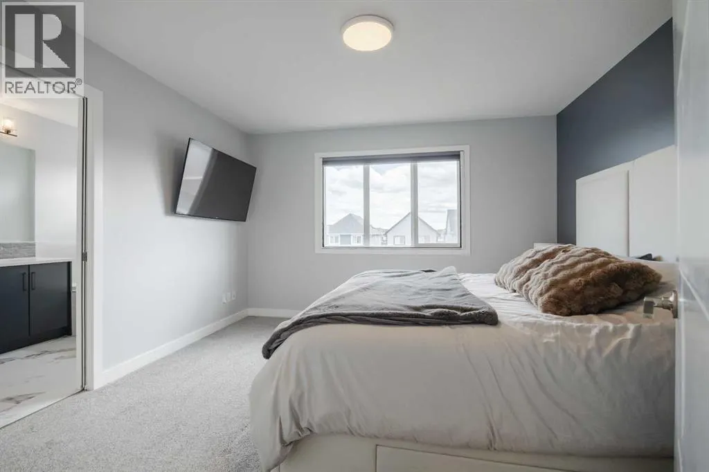 190 Magnolia Square SE