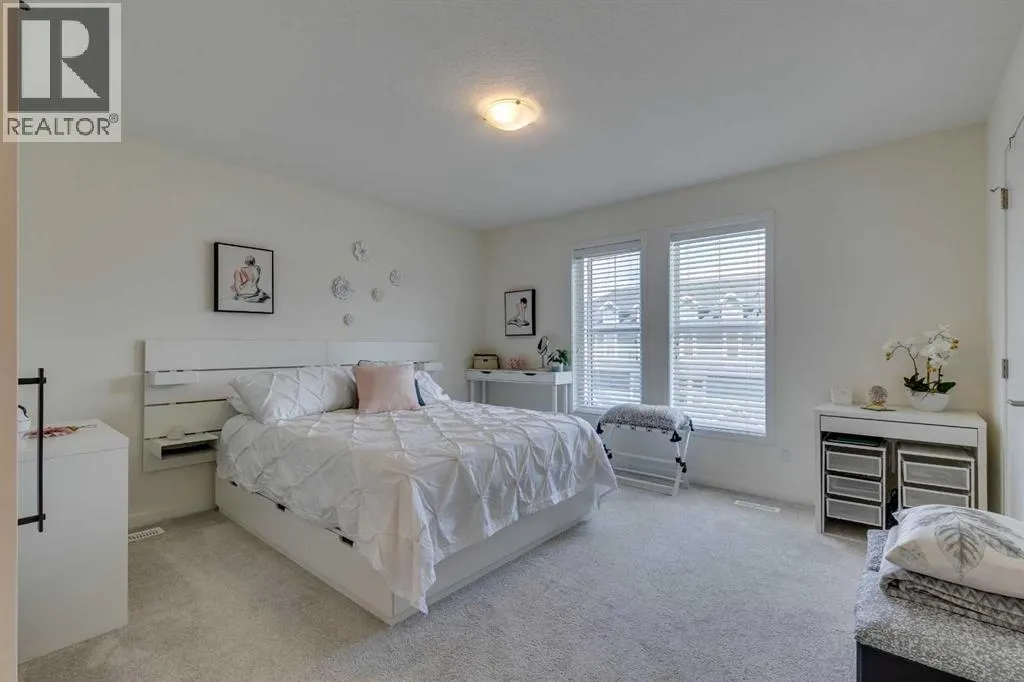 225 South Point Park SW
