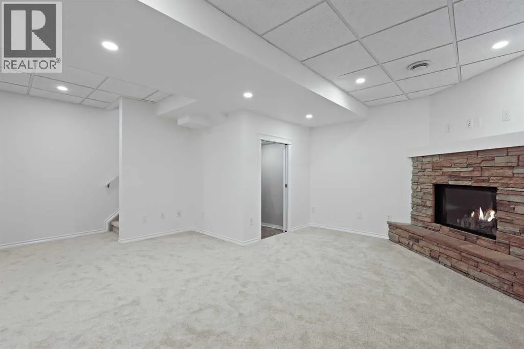 73 Prestwick Heights SE
