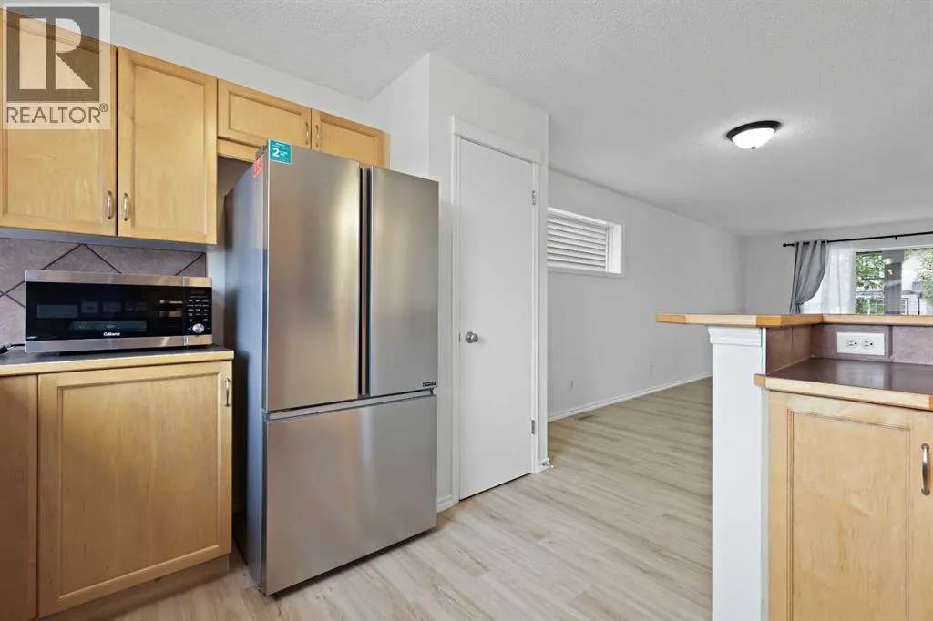 73 Prestwick Heights SE