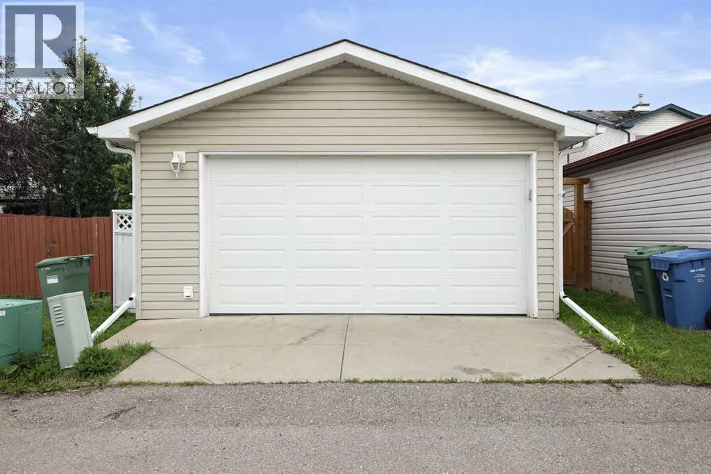 73 Prestwick Heights SE