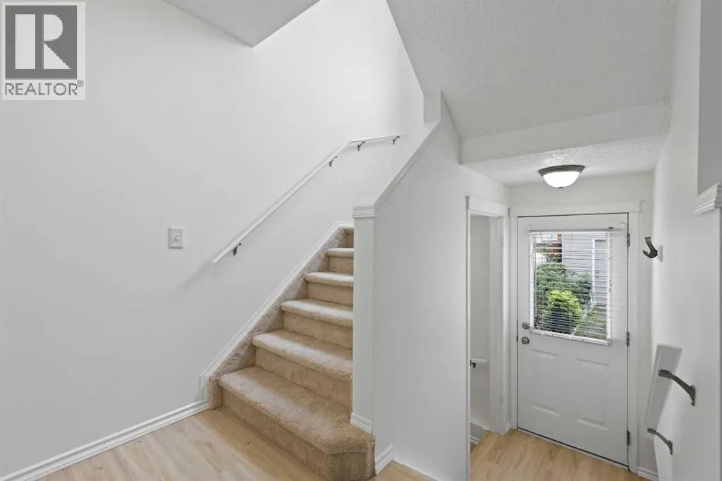 73 Prestwick Heights SE