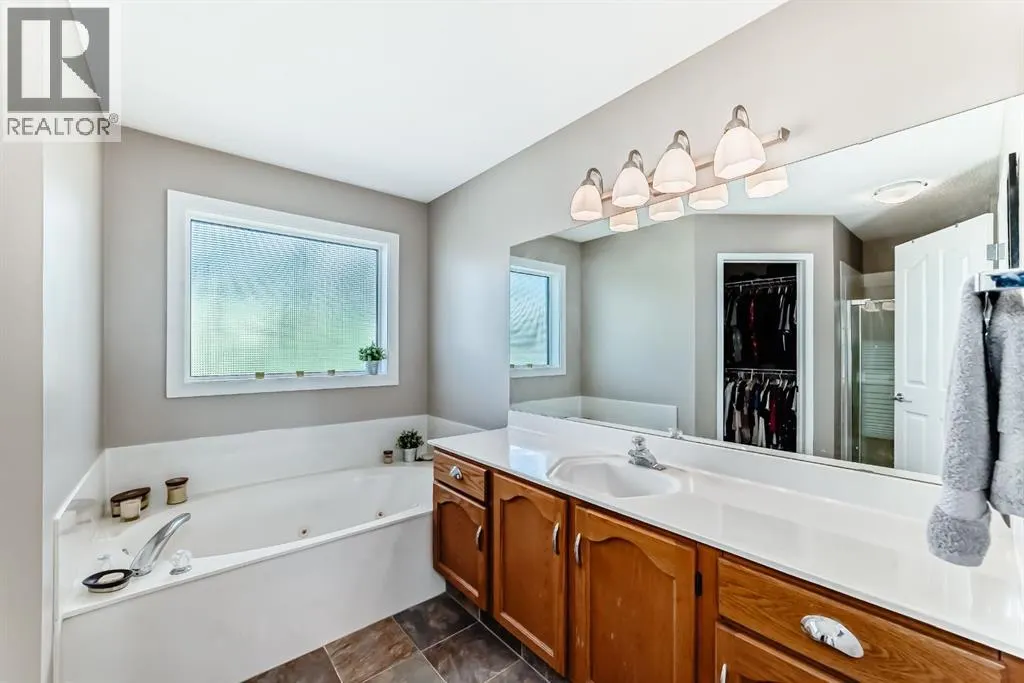 6 Gleneagles Close