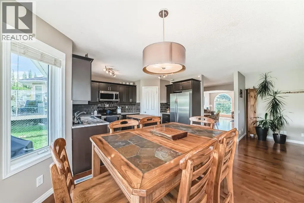 6 Gleneagles Close