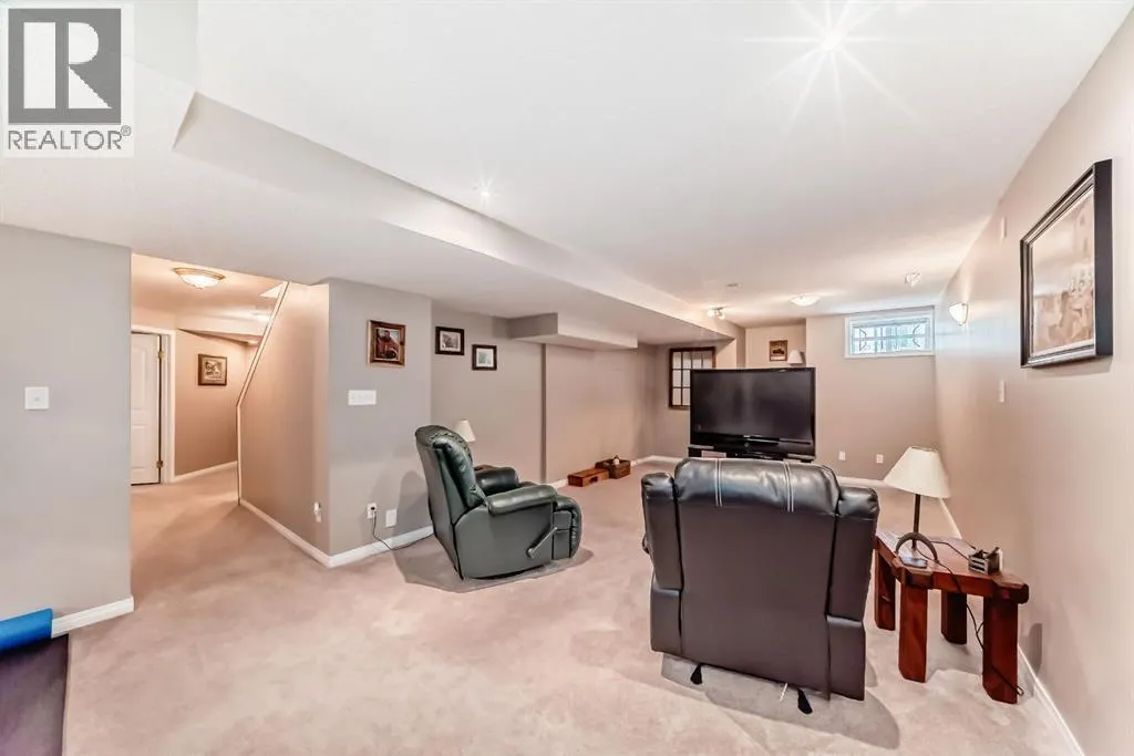 6 Gleneagles Close