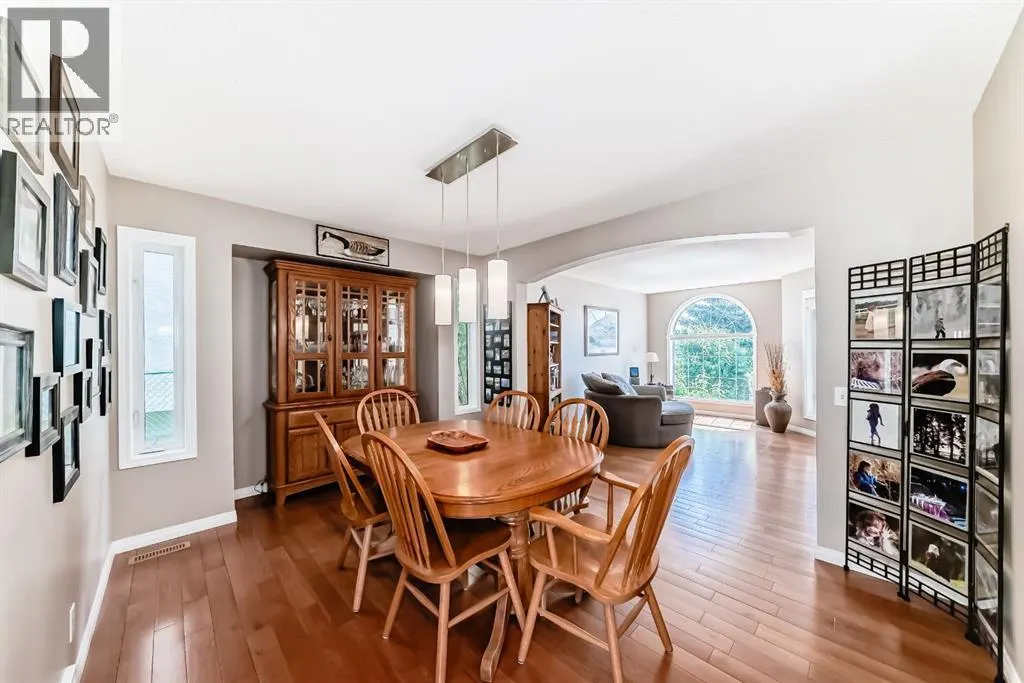 6 Gleneagles Close