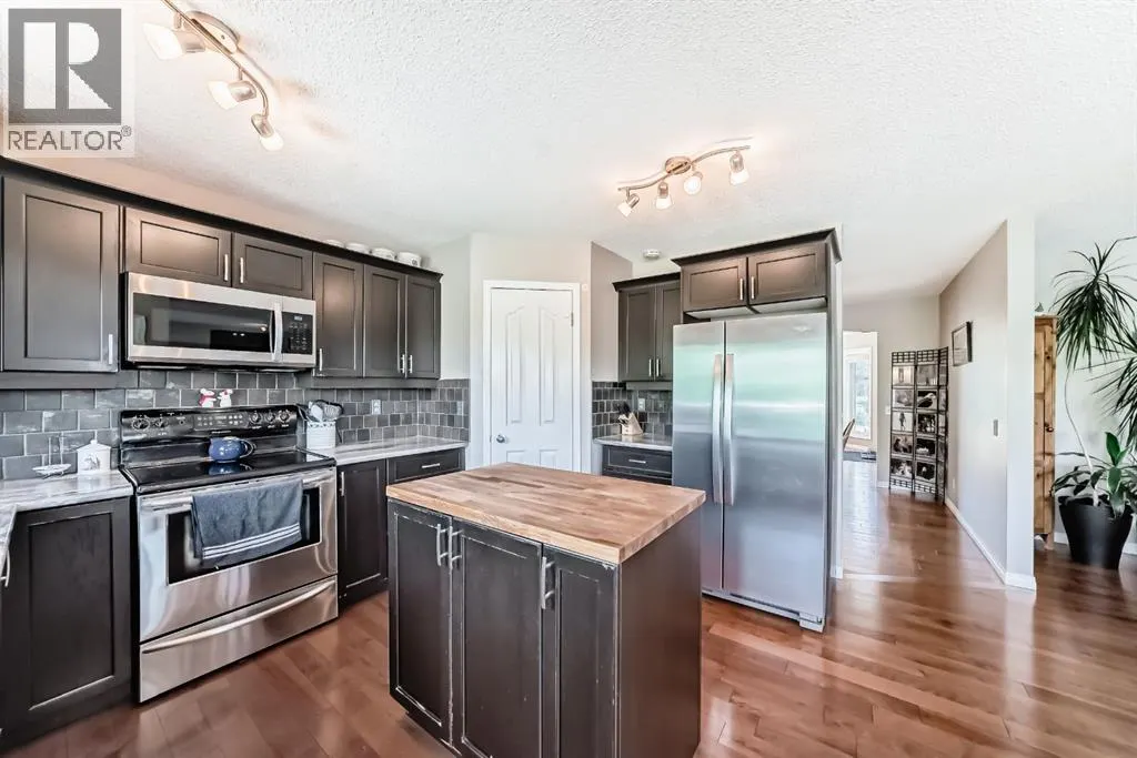 6 Gleneagles Close