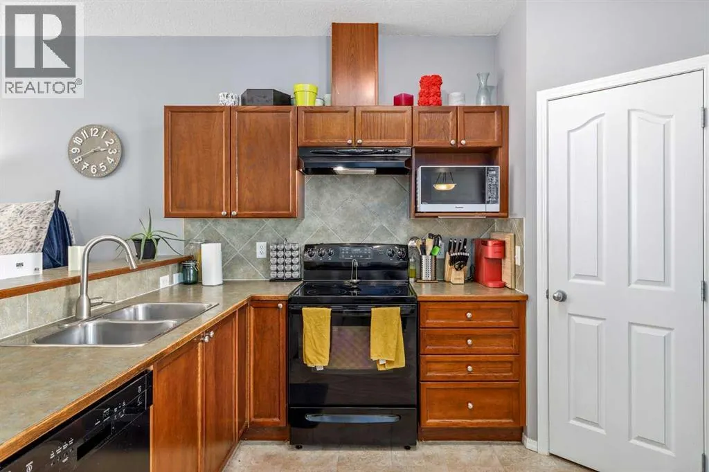 1303, 703 Luxstone Square SW