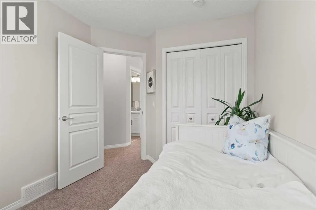 35 Auburn Meadows Heath SE