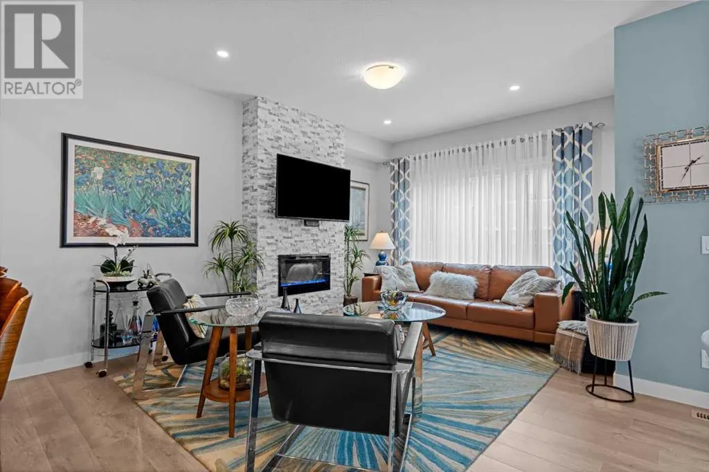 198 Crestridge Common SW