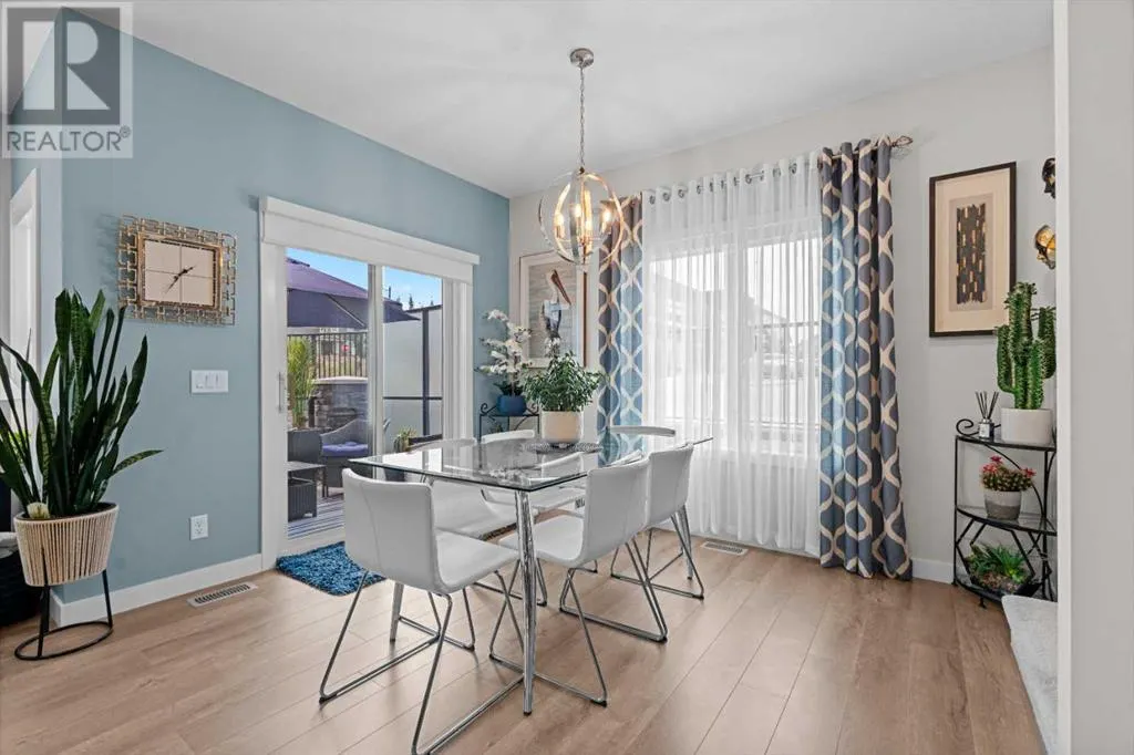 198 Crestridge Common SW