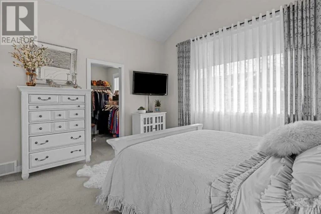 198 Crestridge Common SW