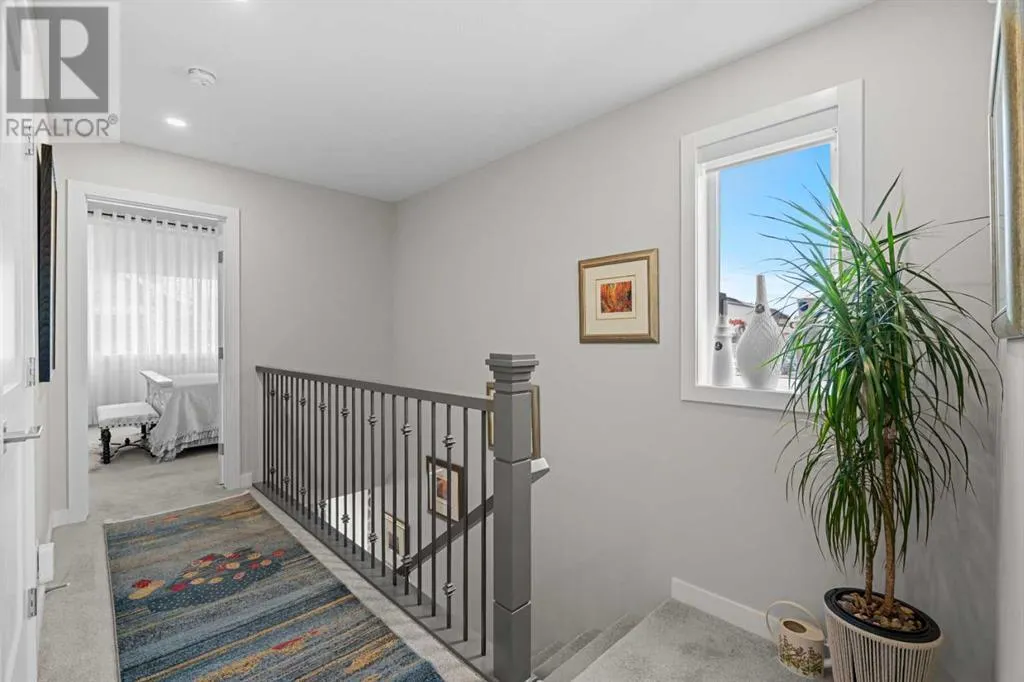 198 Crestridge Common SW