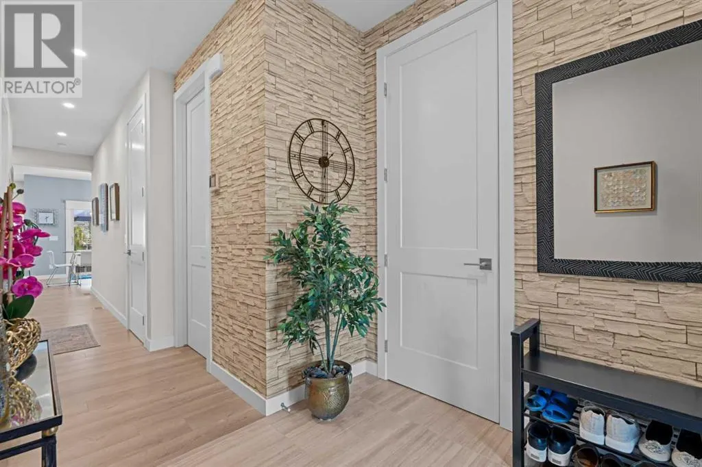 198 Crestridge Common SW