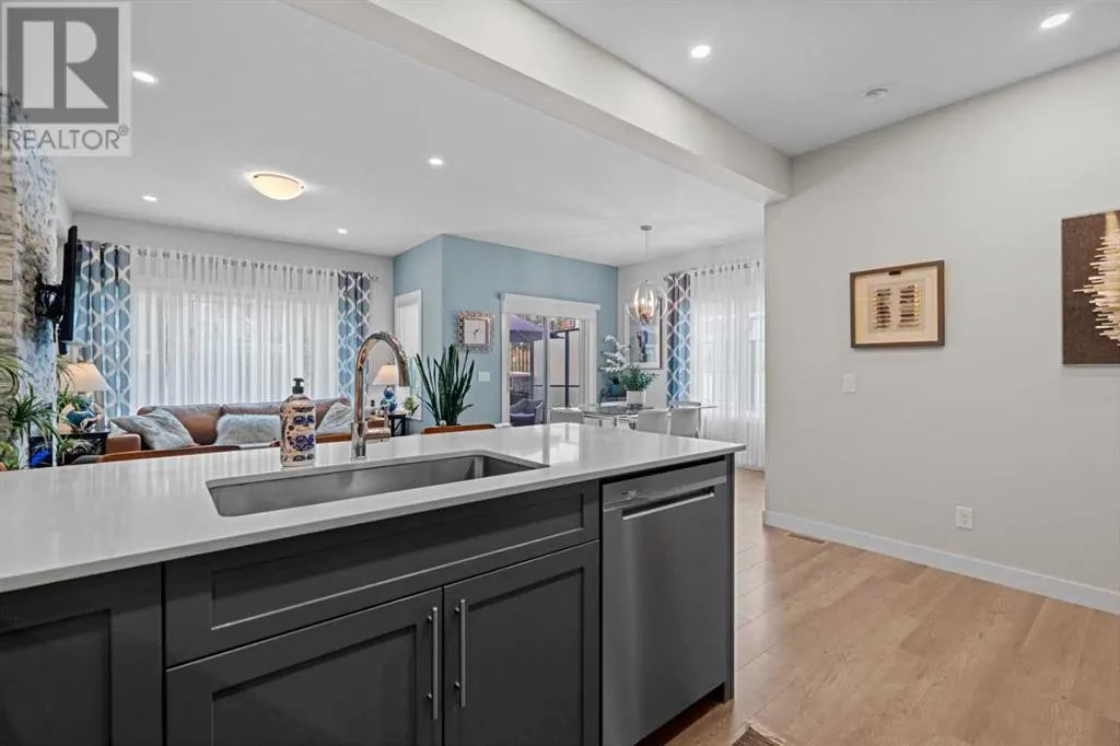 198 Crestridge Common SW