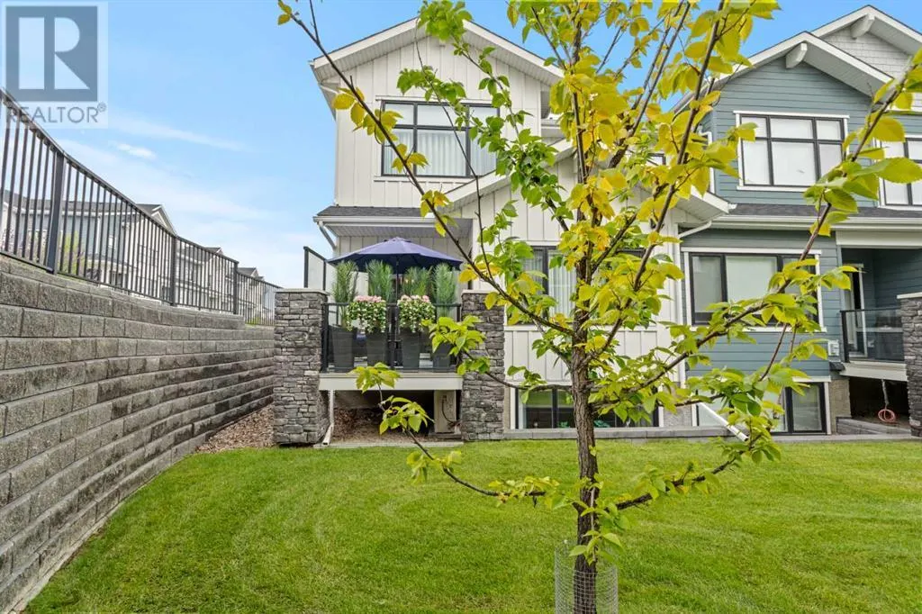 198 Crestridge Common SW