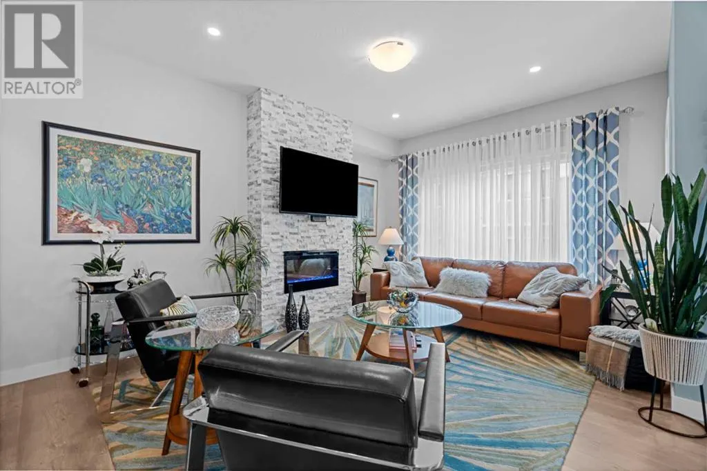 198 Crestridge Common SW