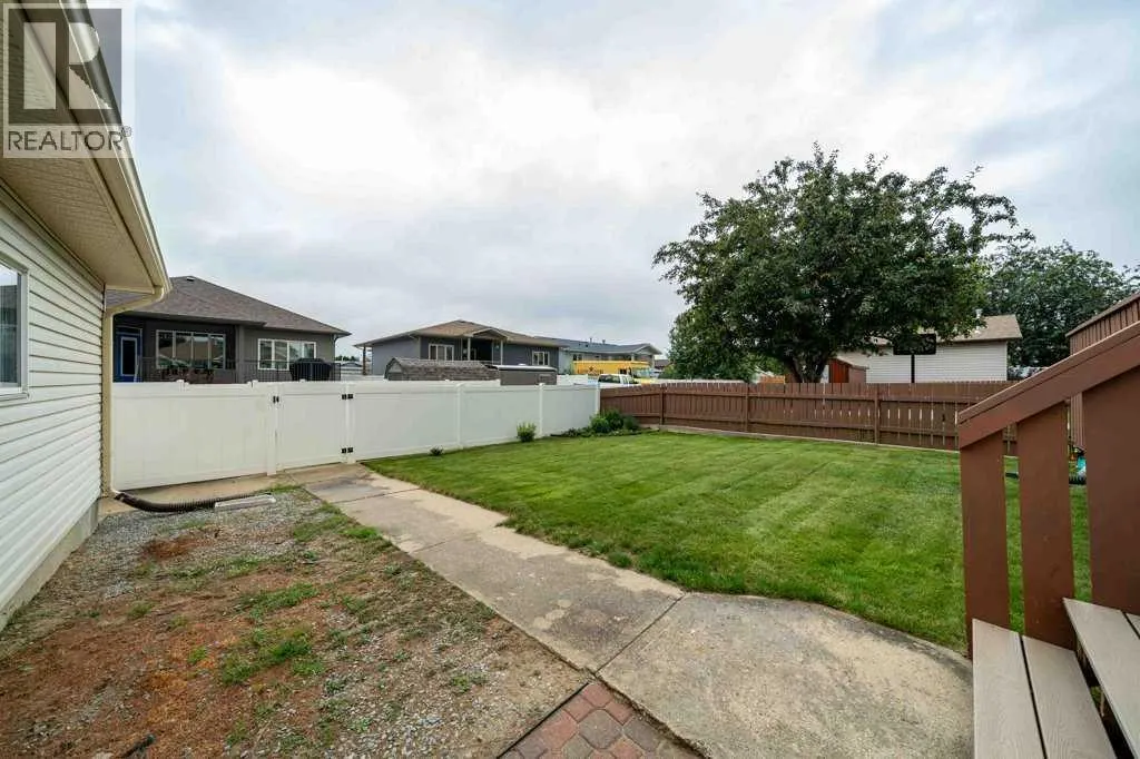 83 Stapeford Crescent SE