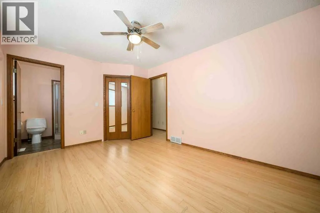 83 Stapeford Crescent SE